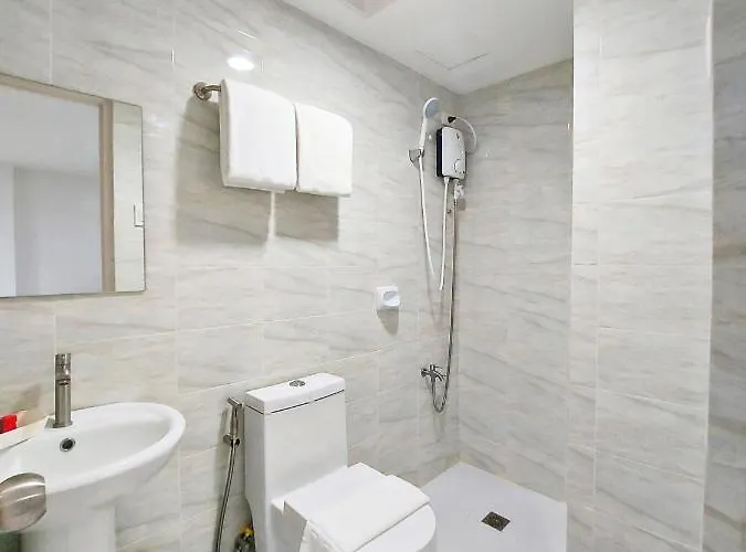 Hotel Airobedz Makati - A Value 3*